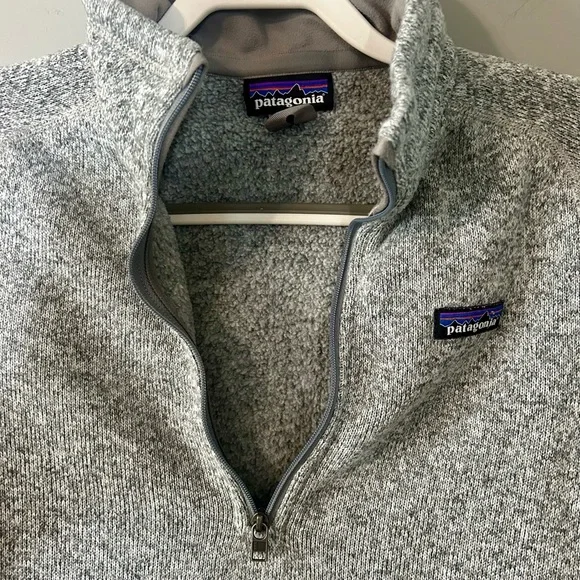 Patagonia Women’s Quarter Zip-Up Sweater in Heather Gray - Picture 4 of 6